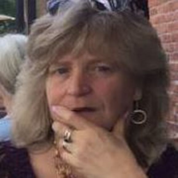 Meet your Posher, Kim - Picture 1 of 1